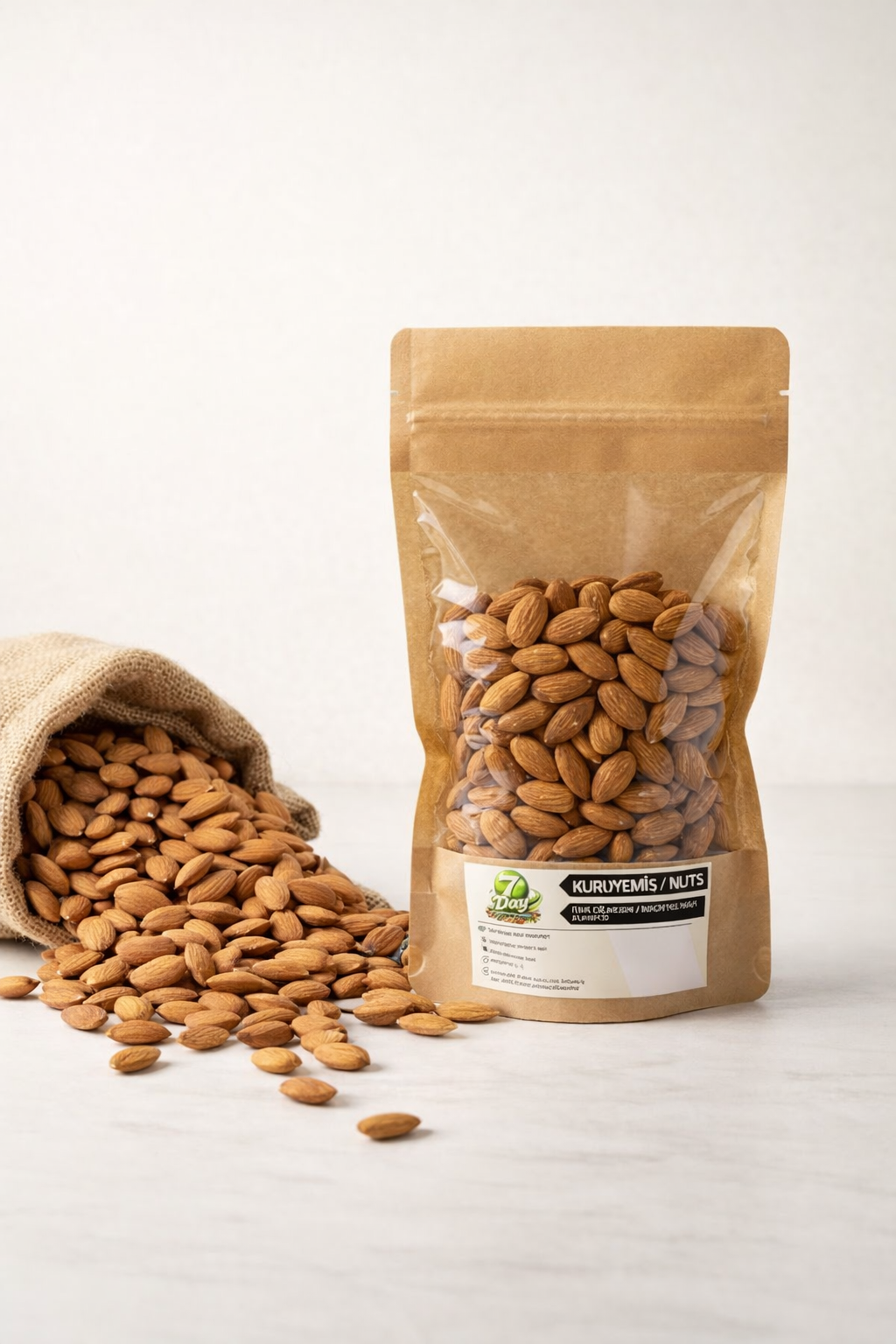 Kabuksuz kavrulmus badem